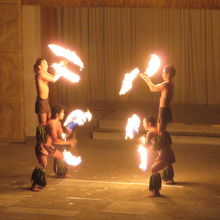 ナイフダンスショー