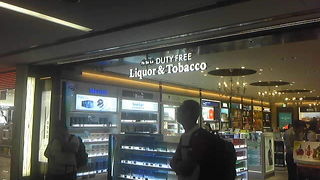 成田の免税店