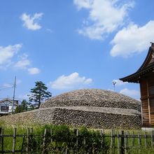 神社の裏山