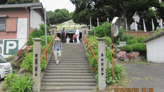 知多四国第６３番札所のお寺です。