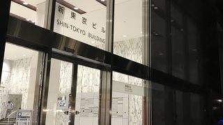 地下にレストラン