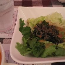 サラダも