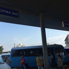 プラットホームば番号がついている