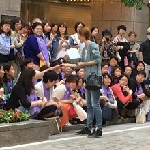 今回は出待ちを見てきました By ミセスk 東京宝塚劇場のクチコミ フォートラベル 今回は出待ちを見てきました By ミセスk 東京宝塚劇場のクチコミ フォートラベル
