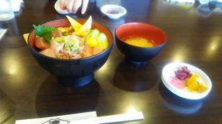 お刺身のランチがおいしい