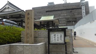 御堂会館は建て替え中