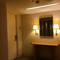 ドア前はこんな素敵なライティング