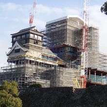 加藤神社から見た天守閣