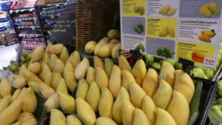 フードコート併設