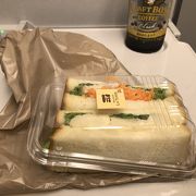 サンドイッチを新幹線内で食べました