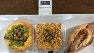 ロブションのホットドック@583円