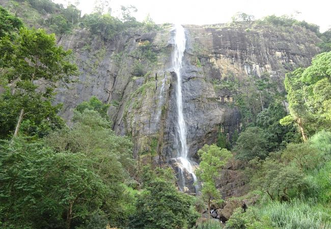ディヤルマ滝
