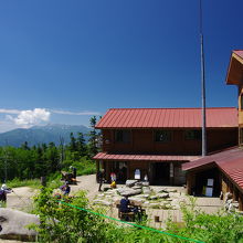 まずは西穂山荘まで登る
