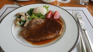 明るく落ち着いた雰囲気