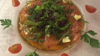 花園神社の隣にありました