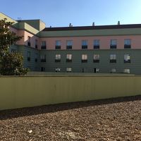 部屋からの眺望　左右何処をみても他の部屋が見えます