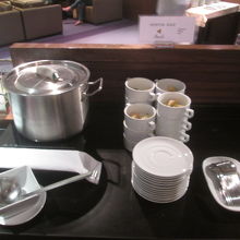 ロイヤルシルクラウンジ (スワンナプーム空港内)