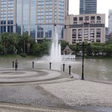 涼しげな噴水もあります