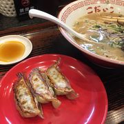 バスストップ近くの熊本ラーメンの名店