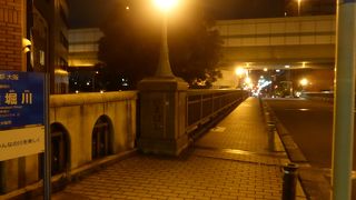 夜は雰囲気があります