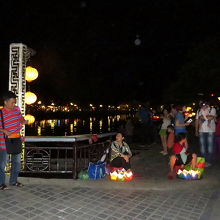 ホイアン旧市街の夜景
