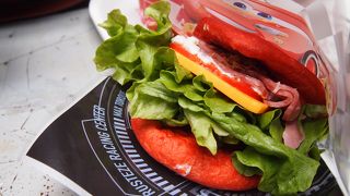 マックイーンハンバーガーを頂きました！