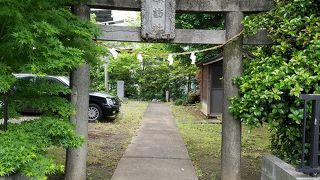 屋上にある神社