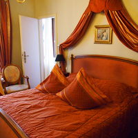 シックなダブルルームでした