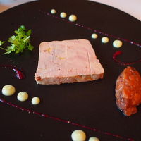 レストランで食べたフォアグラ。
