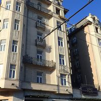 朝のホテルです