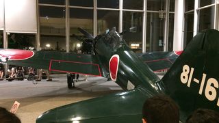 時間の余裕を持って入館してください