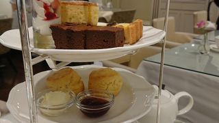 念願のアフタヌーンティー