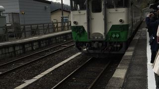 ローカル列車で味わうひとときの非日常感！