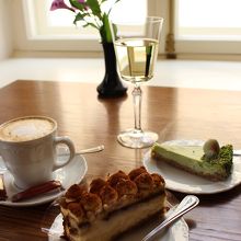 おいしいケーキとゆったるとした時間