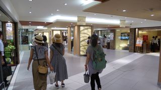 土産物店もあります