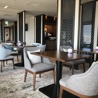 広々としているラウンジ