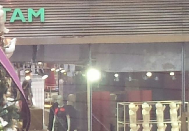 ヴィヴィアン タム (尖沙咀店)