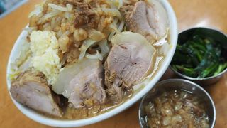 ラーメン荘 歴史を刻め 六甲道