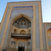 入り口のファザード