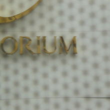 プロンポン駅の南側のエンポリアムです。レストランや店舗のビル