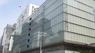 店内広くて歩きやすい