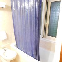 同上、バスタブ