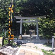 こじんまりした神社