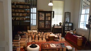 カフェのような外観