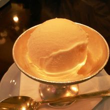 アイスクリーム（700円）