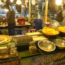 食材の店舗です。いろいろ、多種・多様な食材が売られています。