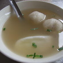 卵を入れたスープ35元　卵なしは33元