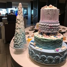 食べられません。