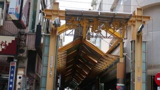 小規模電子ショップ多数