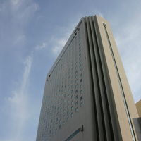 高層の外資系シティーホテル